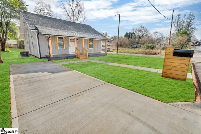 $305,000 | 36 Dorsey Boulevard, Greenville, SC 29611