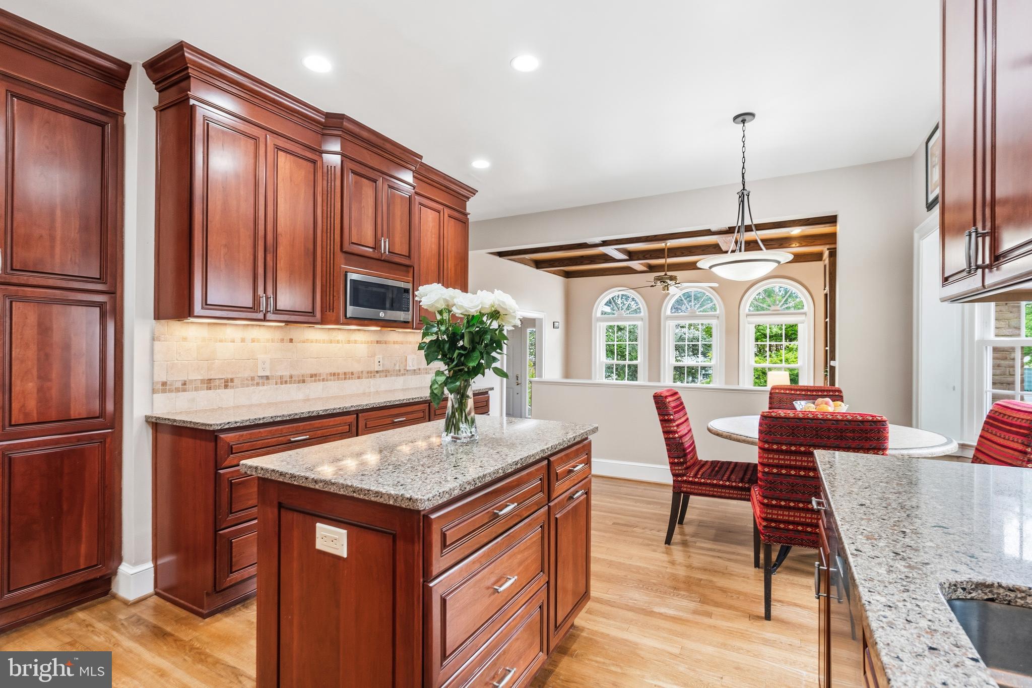 8015 Quarry Ridge Way Bethesda, MD 20817 - Photo 14 of 65