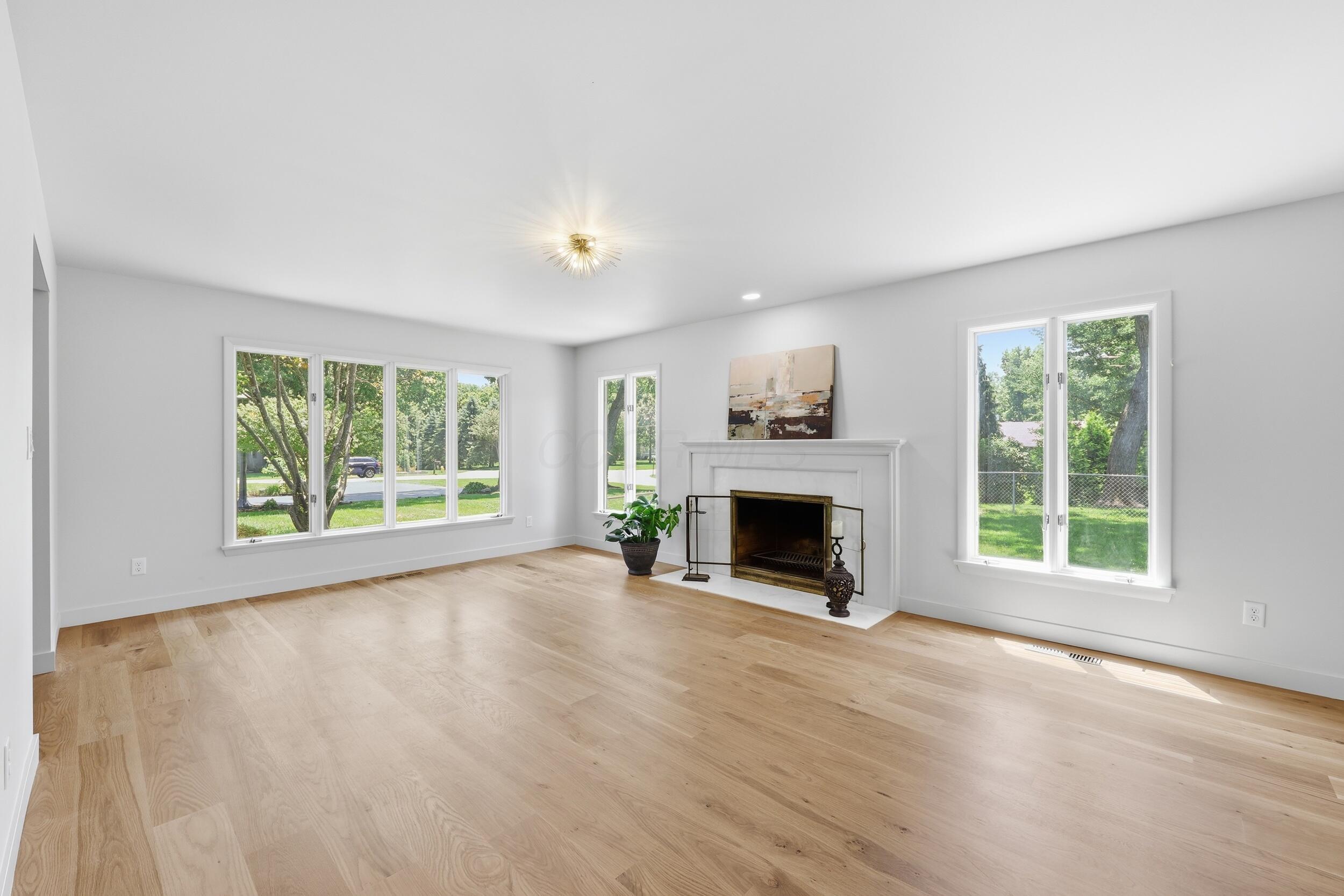 4499 Summit Ridge Road Upper Arlington, OH 43220 - Photo 10 of 76 Great room
