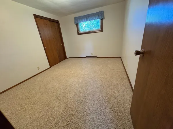 $289,900 | 1115 Swanhill Drive, Albert Lea, MN 56007