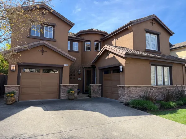 $1,033,116 | 1384 Birdie Drive, Windsor, CA 95492