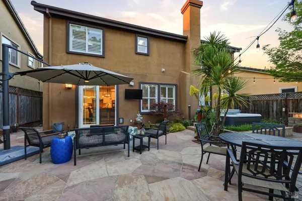 $1,033,116 | 1384 Birdie Drive, Windsor, CA 95492