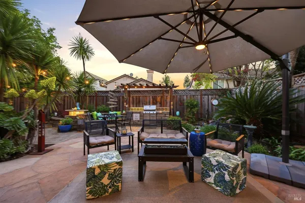 $1,033,116 | 1384 Birdie Drive, Windsor, CA 95492