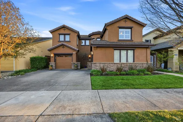 $1,033,116 | 1384 Birdie Drive, Windsor, CA 95492