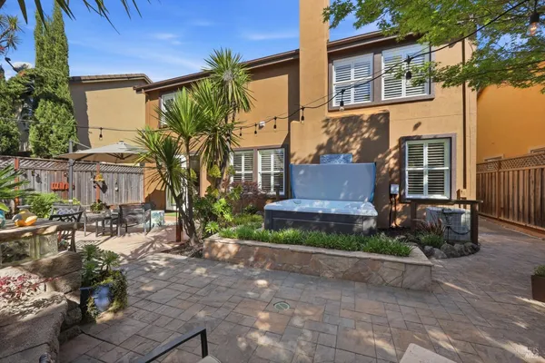 $1,033,116 | 1384 Birdie Drive, Windsor, CA 95492