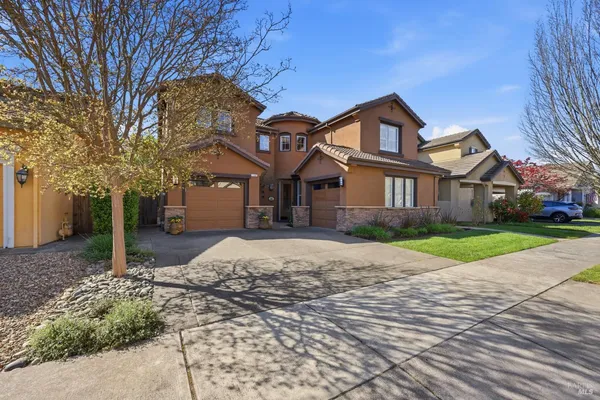 $1,033,116 | 1384 Birdie Drive, Windsor, CA 95492