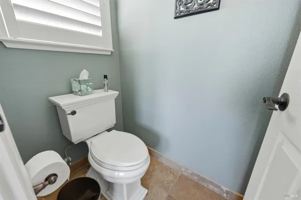 $1,033,116 | 1384 Birdie Drive, Windsor, CA 95492