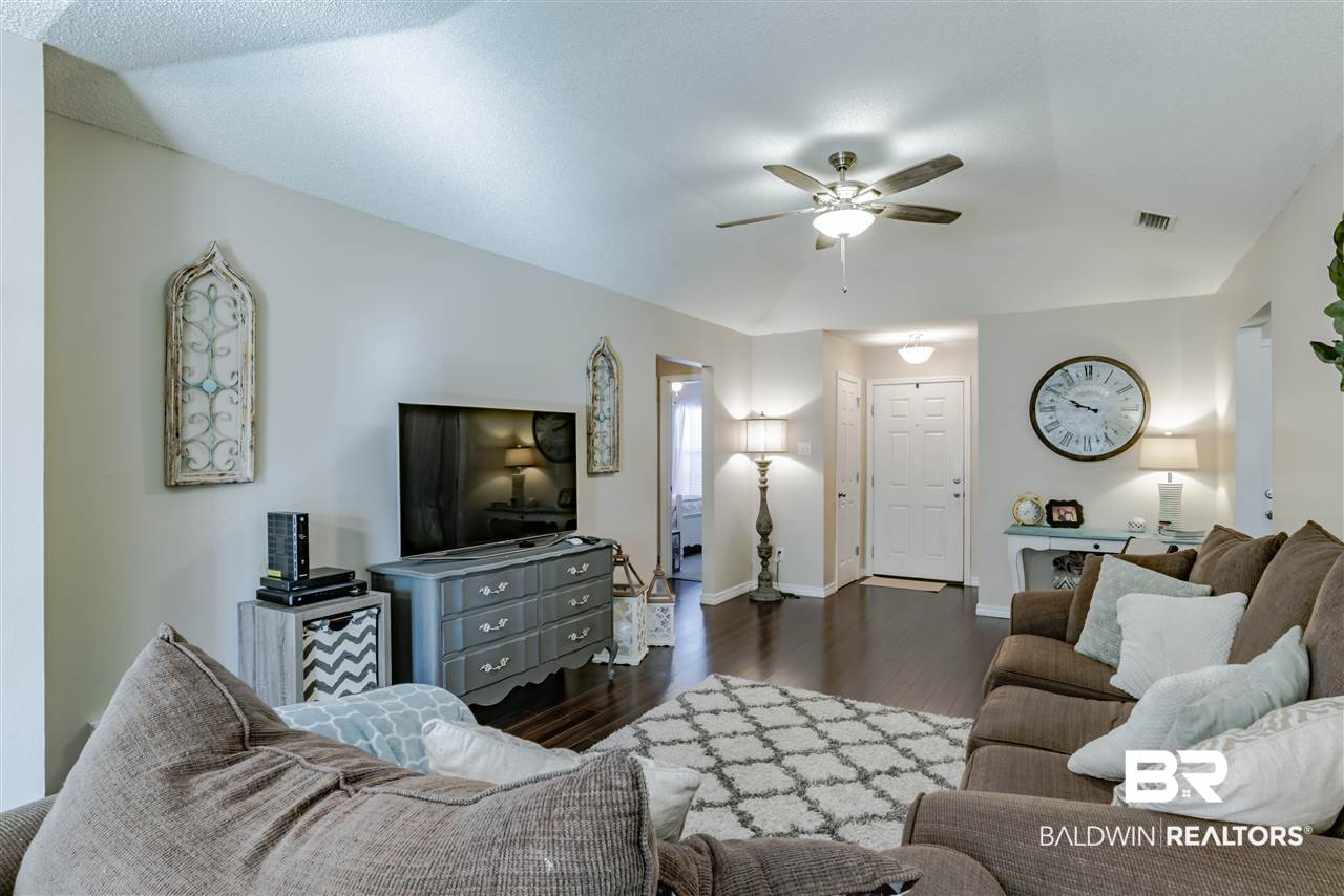 1849 Kendall Court Mobile, AL 36695 - Photo 3 of 24