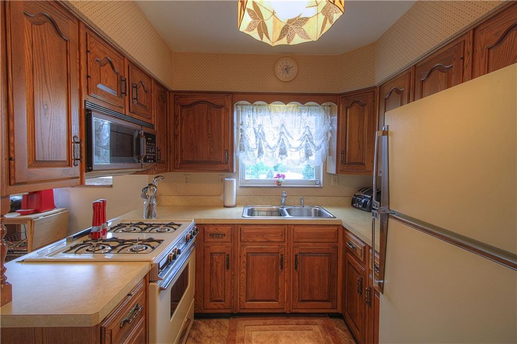 735 Beaver Street Rochester, PA 15074 - Photo 16 of 22 Kitchen. View 2.
