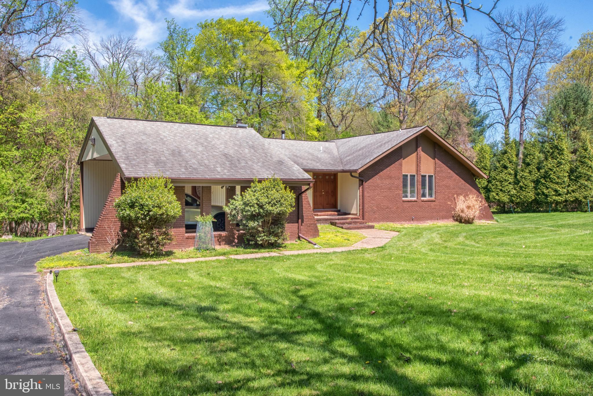 3500 Englemeade Road Baltimore, MD 21208 - Photo 2 of 35 FRONT VIEW