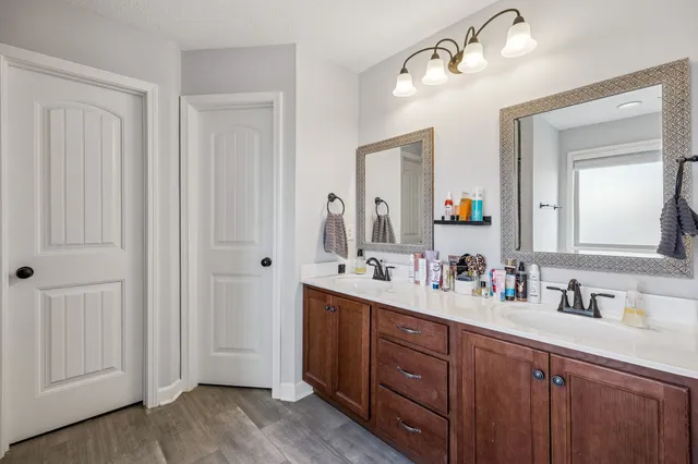 $379,999 | 2906 Dusenburg Drive, Christiana, TN 37037