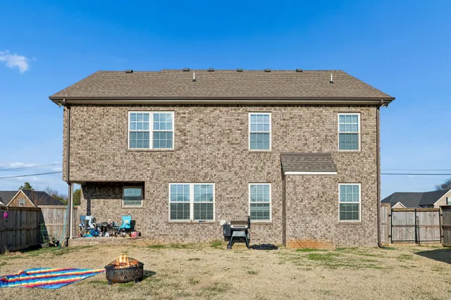 $379,999 | 2906 Dusenburg Drive, Christiana, TN 37037