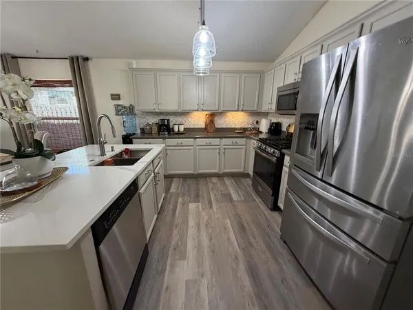 $2,300 | 723 Lady Diana Drive, Davenport, FL 33837