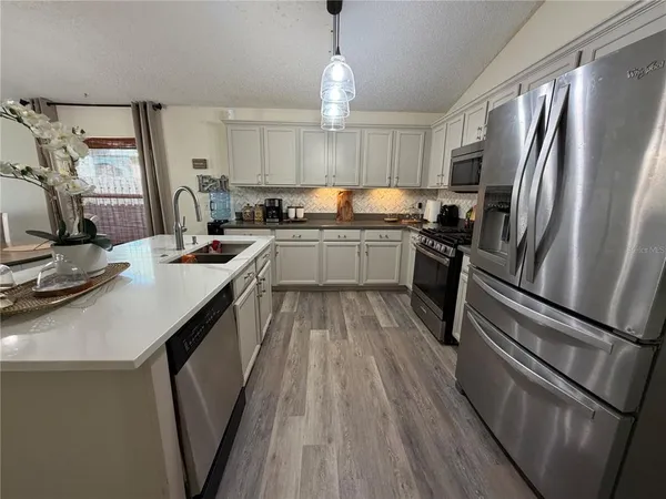 $2,300 | 723 Lady Diana Drive, Davenport, FL 33837