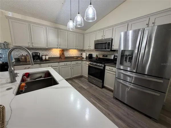 $2,300 | 723 Lady Diana Drive, Davenport, FL 33837