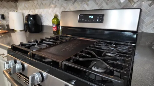 $2,300 | 723 Lady Diana Drive, Davenport, FL 33837