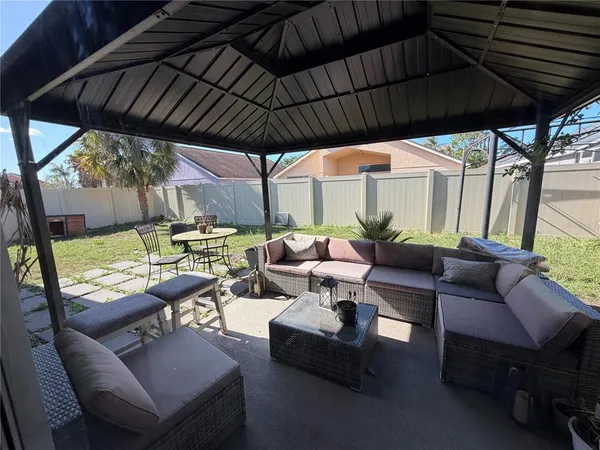 $2,300 | 723 Lady Diana Drive, Davenport, FL 33837