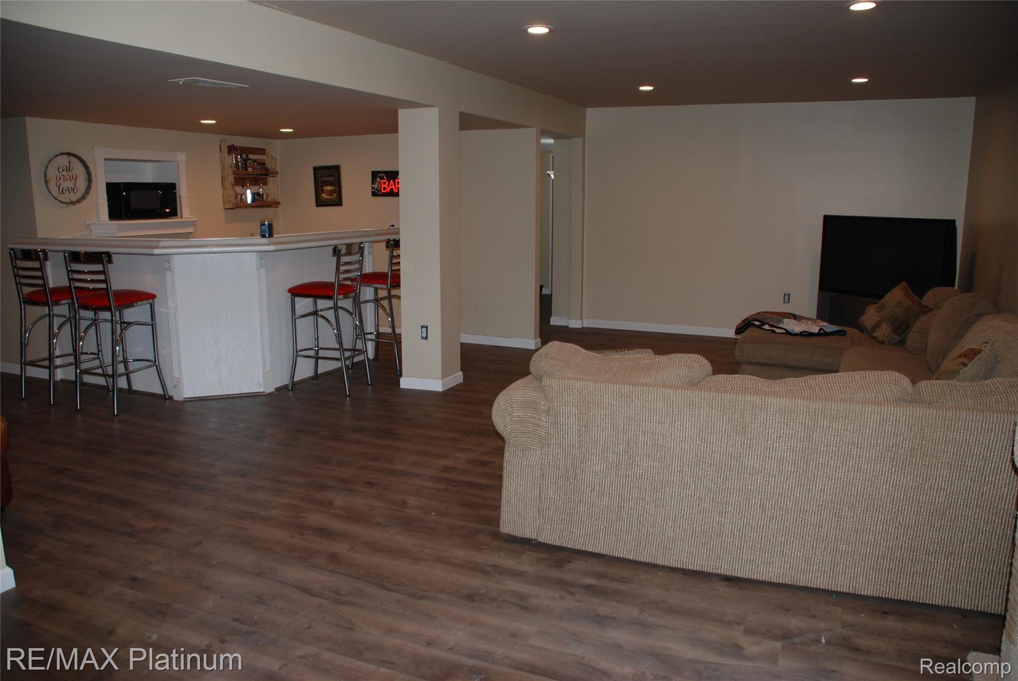 6420 Woodbrook Road Linden, MI 48451 - Photo 21 of 32 DSC_1052.JPG