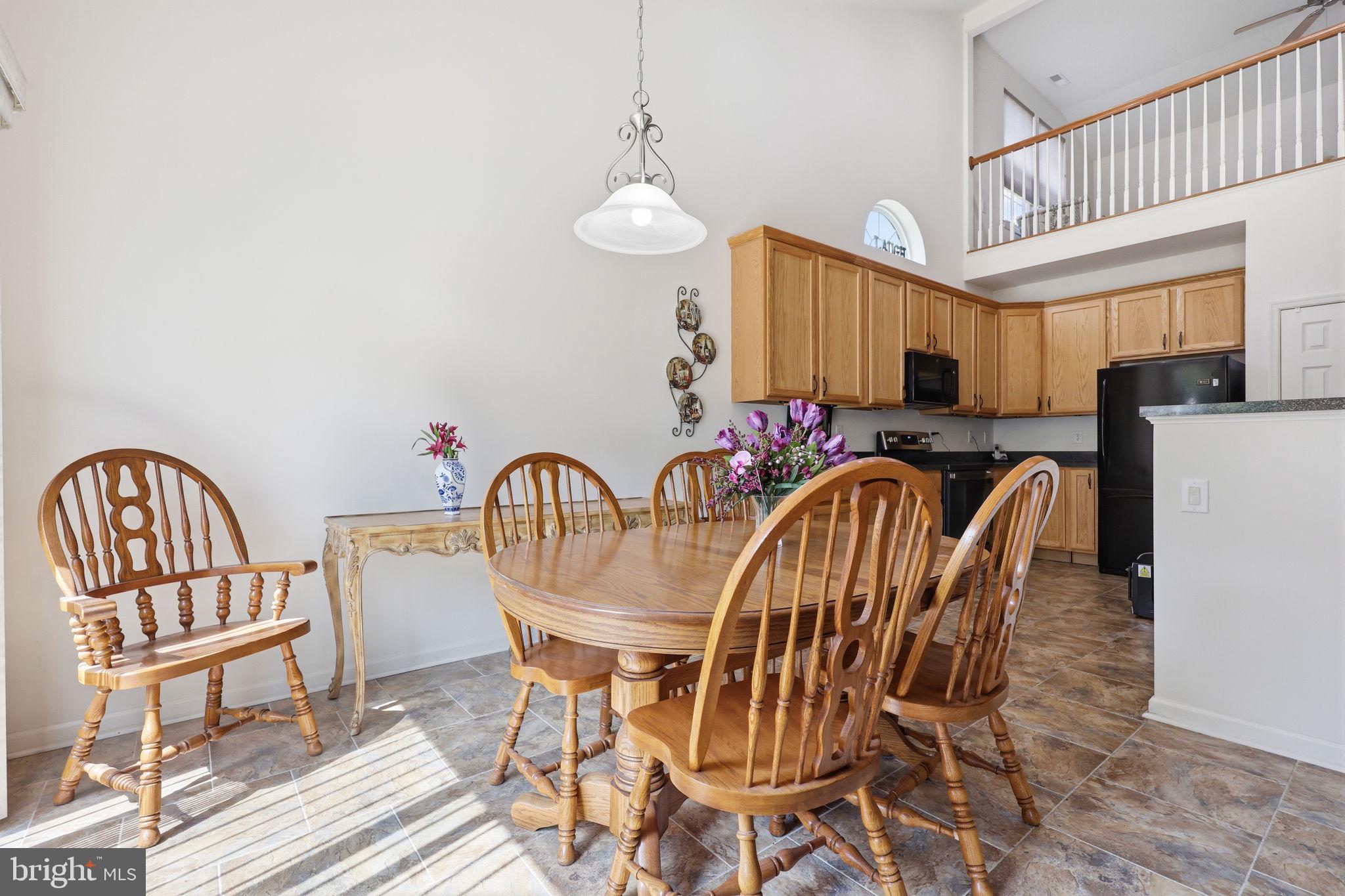 34 Virginia Drive Atco, NJ 08004 - Photo 7 of 42 dining area
