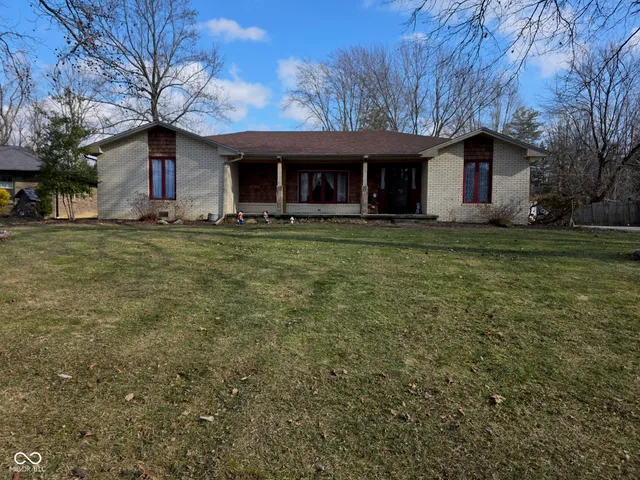 $289,500 | 441 Mutton Creek Drive, Seymour, IN 47274
