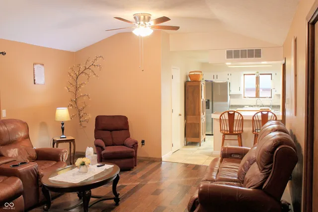 $289,500 | 441 Mutton Creek Drive, Seymour, IN 47274