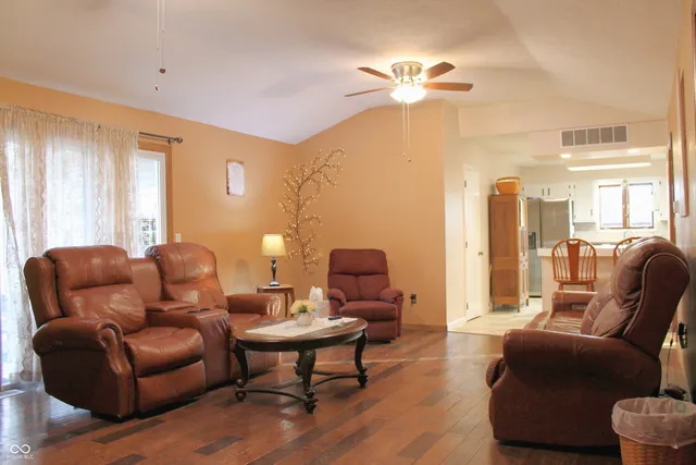 $289,500 | 441 Mutton Creek Drive, Seymour, IN 47274