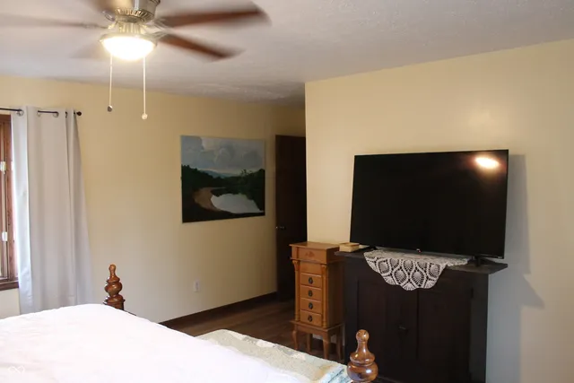 $289,500 | 441 Mutton Creek Drive, Seymour, IN 47274