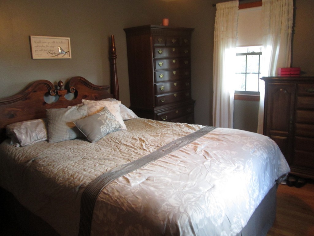 1045 Burnett Road Chicopee, MA 01020 - Photo 15 of 29 Gallery Image 15