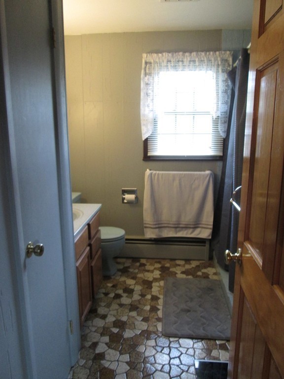 1045 Burnett Road Chicopee, MA 01020 - Photo 17 of 29 Gallery Image 17