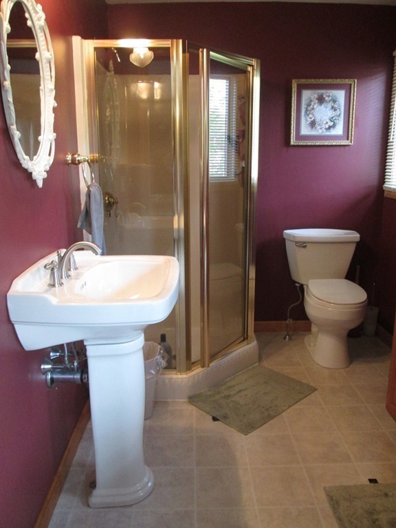 1045 Burnett Road Chicopee, MA 01020 - Photo 18 of 29 Gallery Image 18