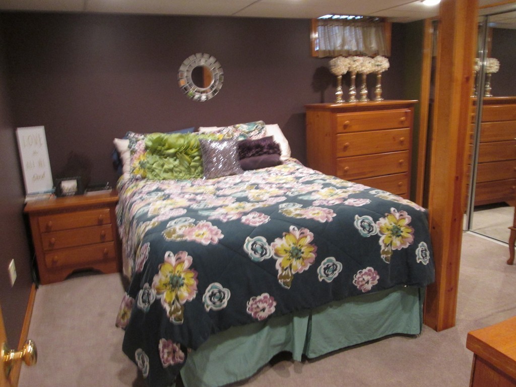 1045 Burnett Road Chicopee, MA 01020 - Photo 20 of 29 Gallery Image 20