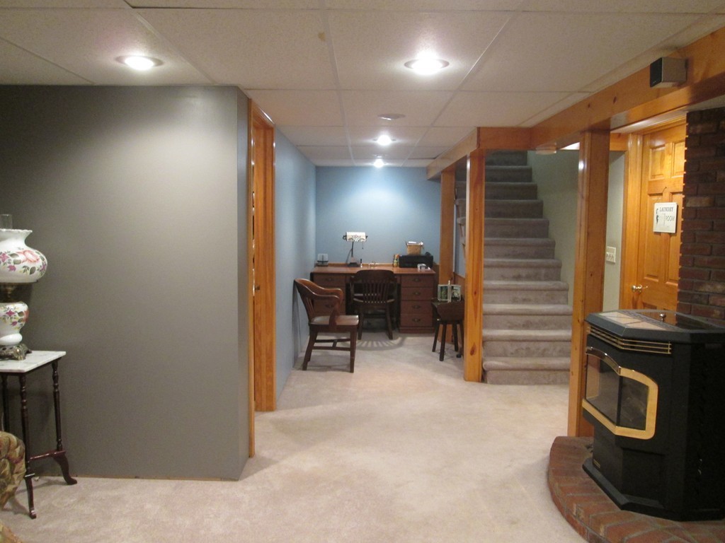 1045 Burnett Road Chicopee, MA 01020 - Photo 21 of 29 Gallery Image 21