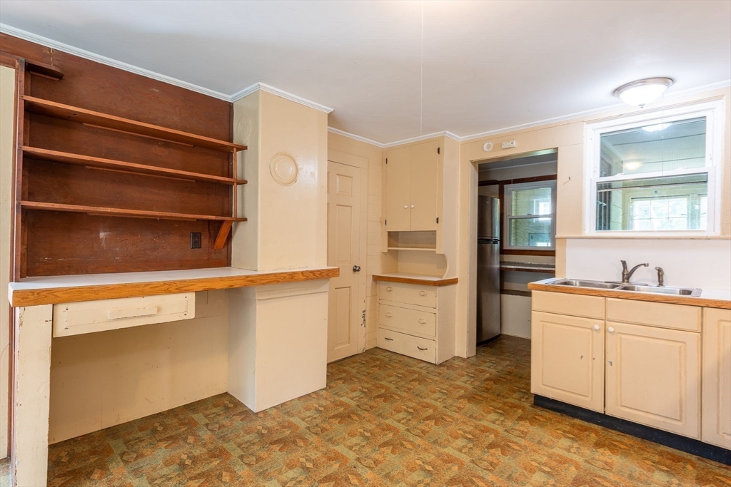 177 Montague Road Amherst, MA 01002 - Photo 11 of 31