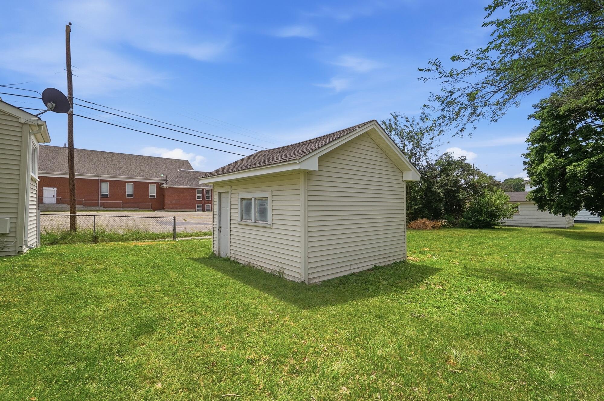 2015 Clifton Avenue Springfield, OH 45505 - Photo 52 of 56 289