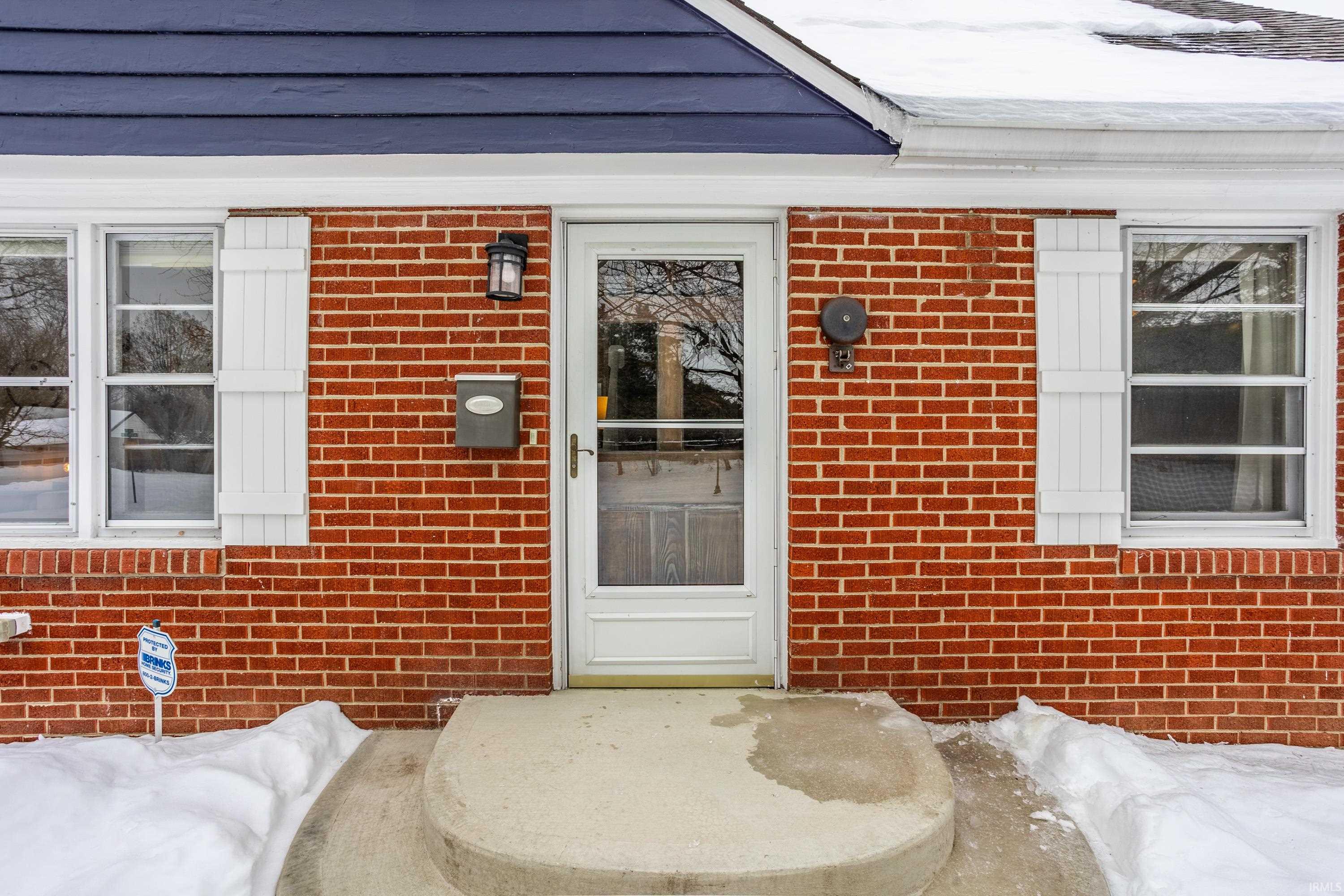 6252 Douglas Road Indianapolis, IN 46220 - Photo 13 of 36