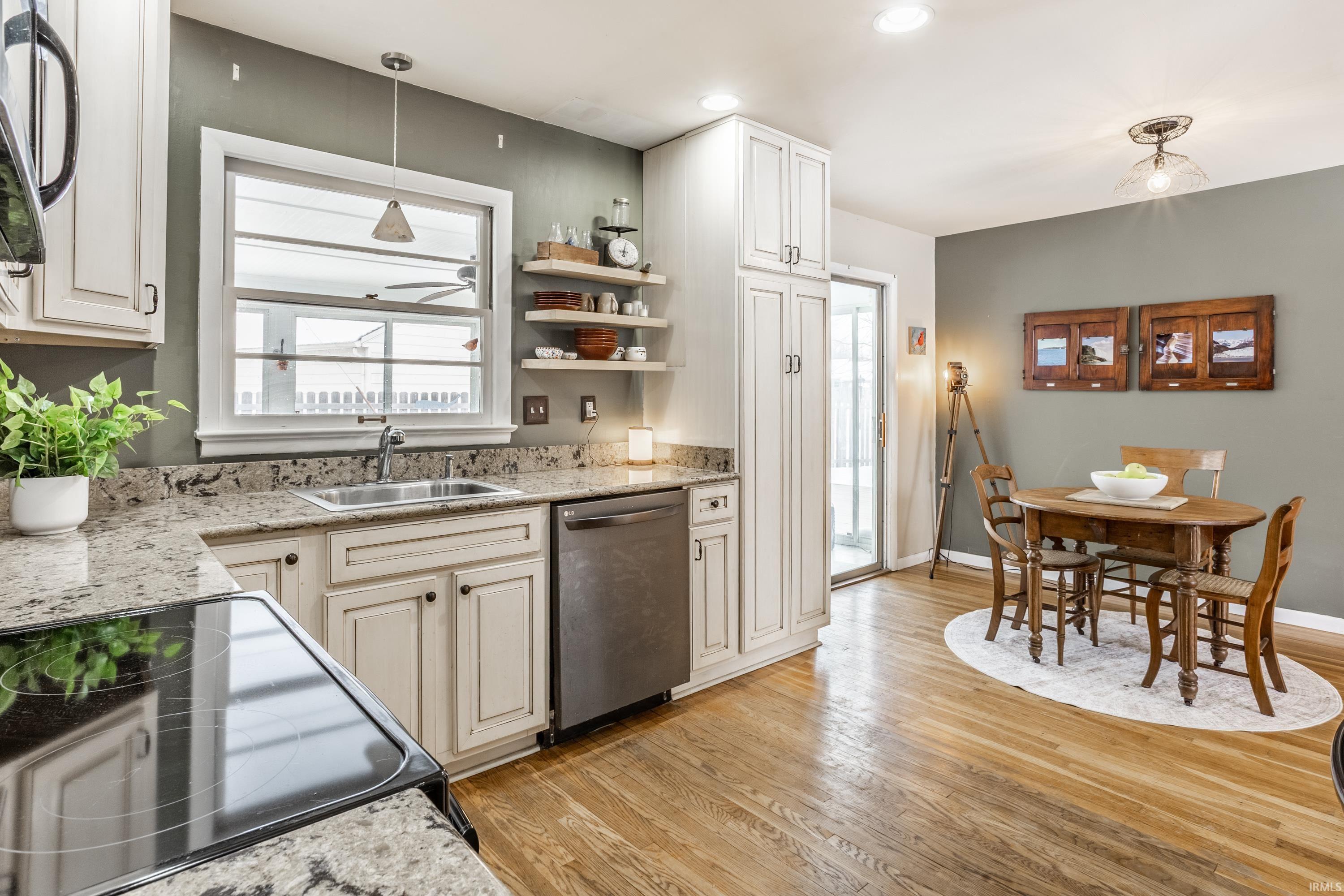 6252 Douglas Road Indianapolis, IN 46220 - Photo 23 of 36