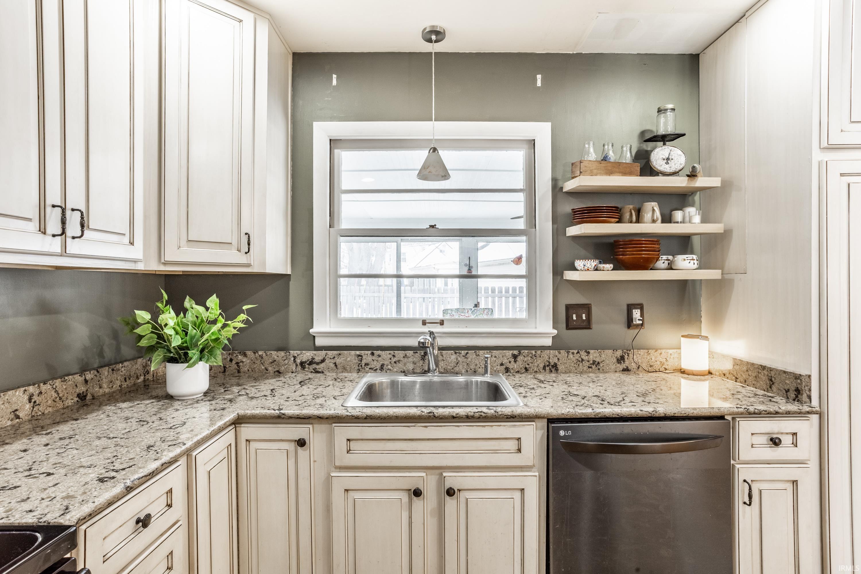 6252 Douglas Road Indianapolis, IN 46220 - Photo 24 of 36