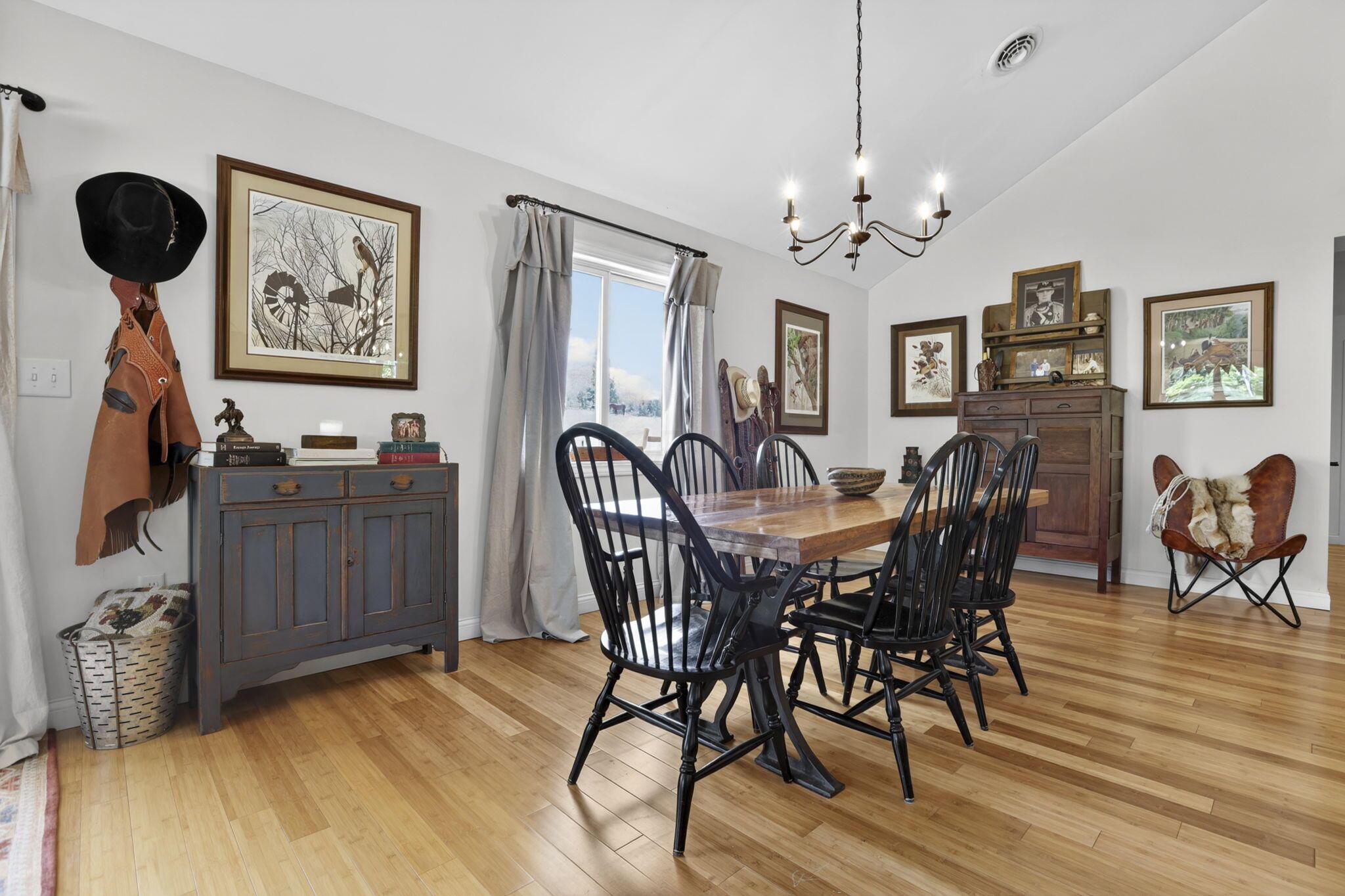 1123 Falls Road Bainbridge, OH 45612 - Photo 21 of 100 20-web-or-mls-939A5388
