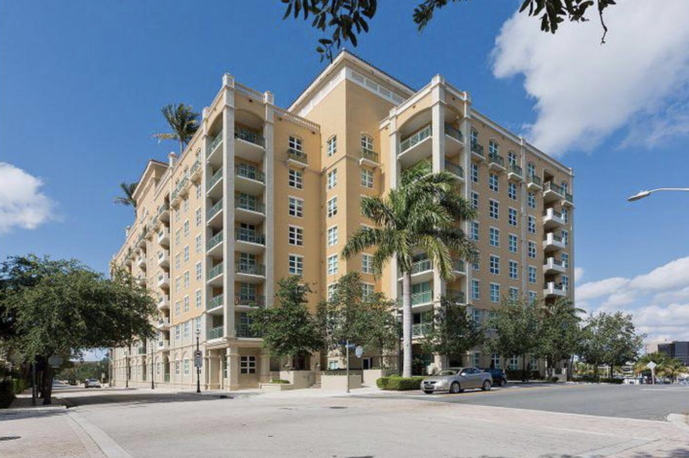 403 South Sapodilla Avenue, Unit 618 West Palm Beach, FL 33401 - Photo 15 of 20 front view of a building