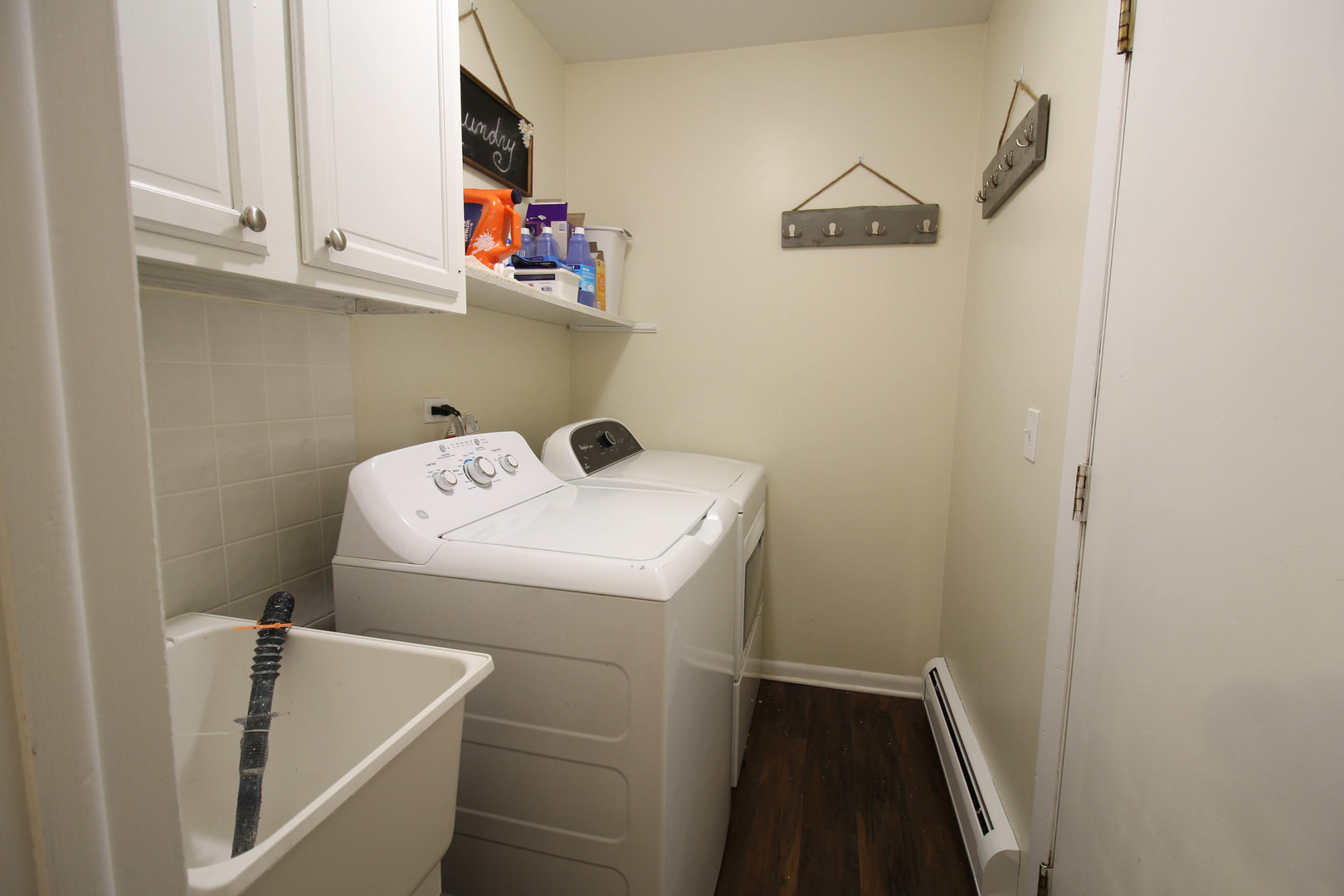 10-s021 Plainfield-Naperville Road Naperville, IL 60565 - Photo 22 of 40 a utility room with dryer and washer