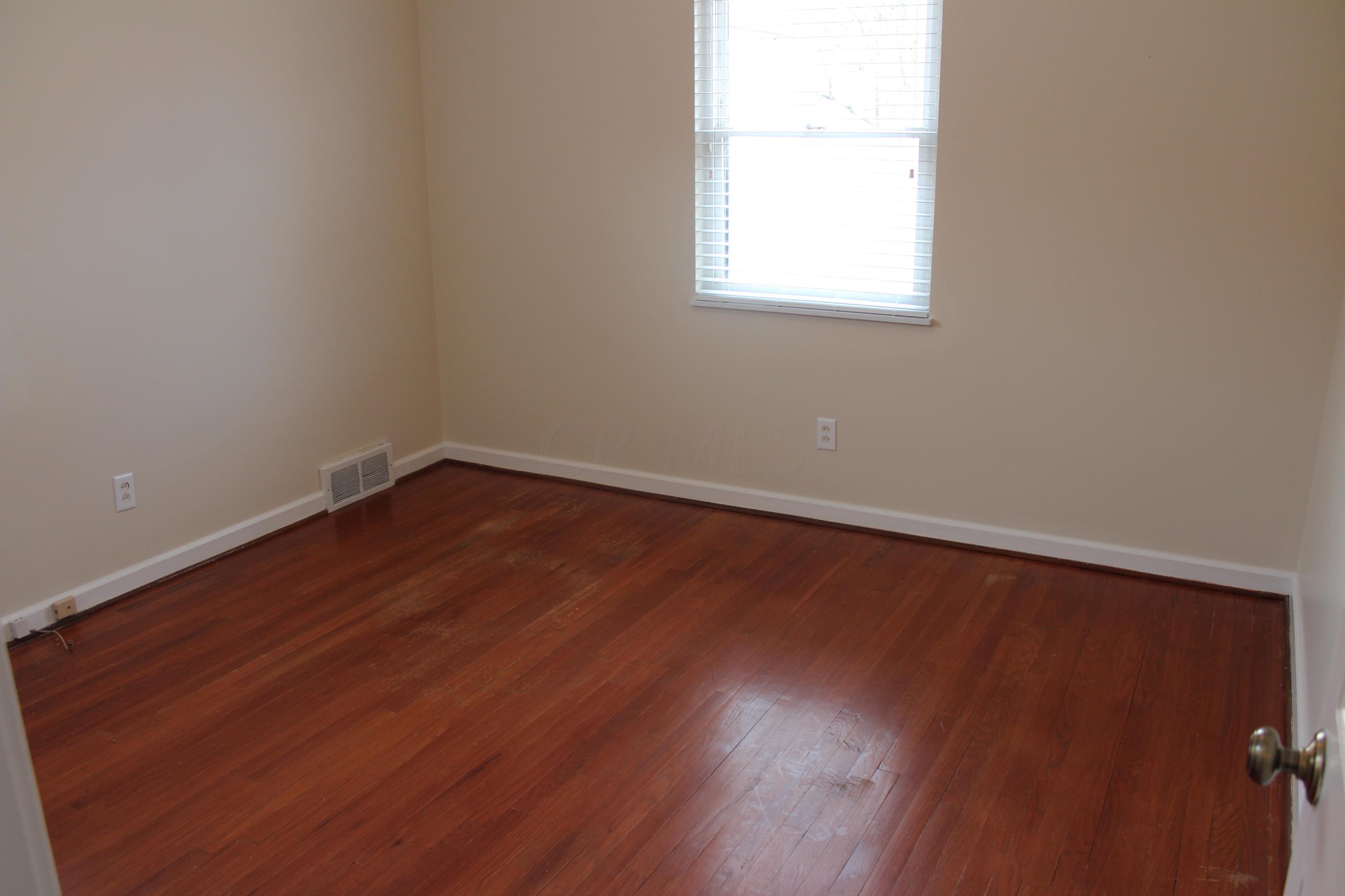 168 North Merkle Road Columbus, OH 43209 - Photo 16 of 29