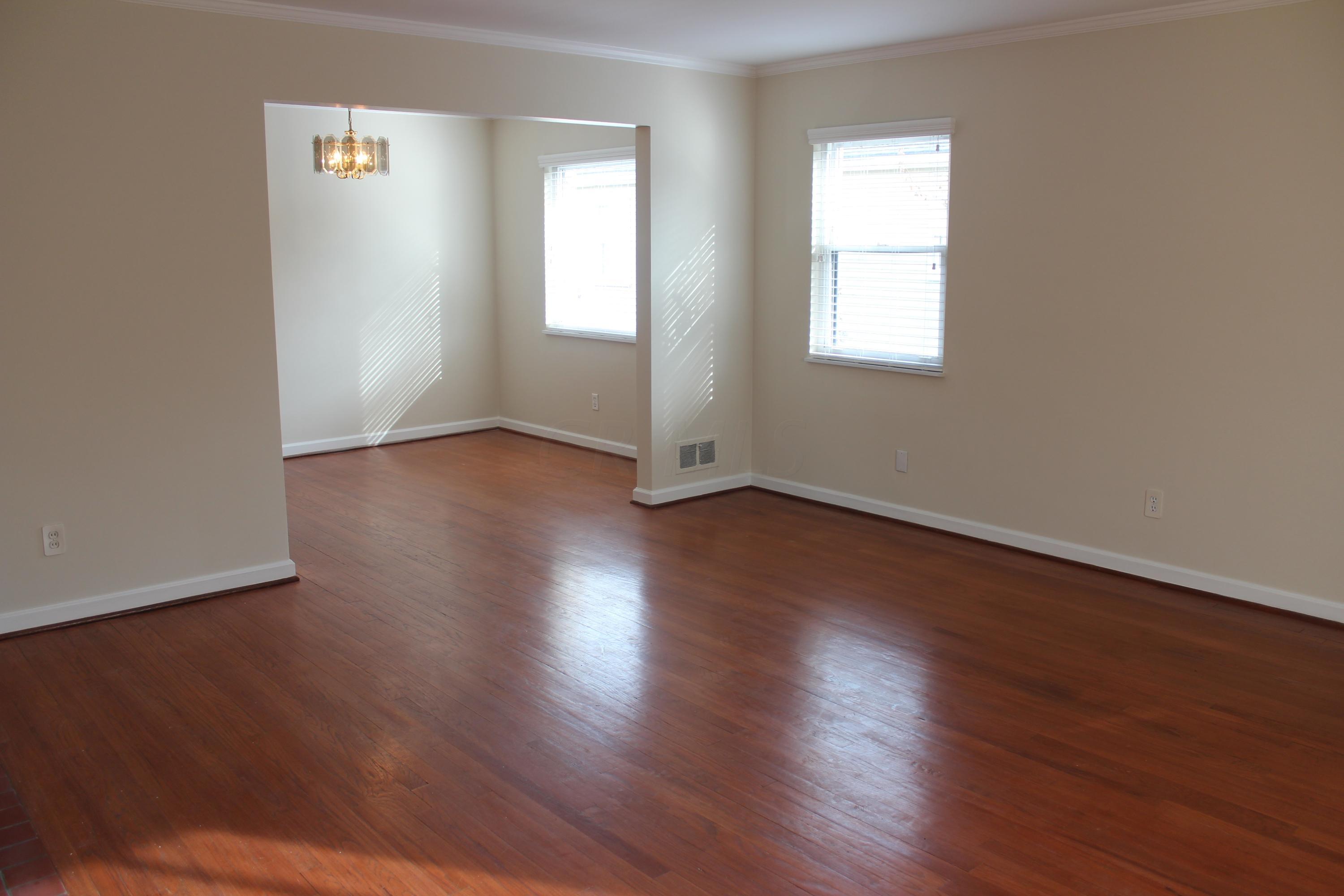 168 North Merkle Road Columbus, OH 43209 - Photo 4 of 29