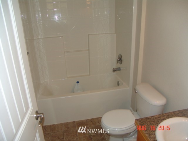4216 Harris Road Southeast Port Orchard, WA 98366 - Photo 2 of 17 Gallery Image 2