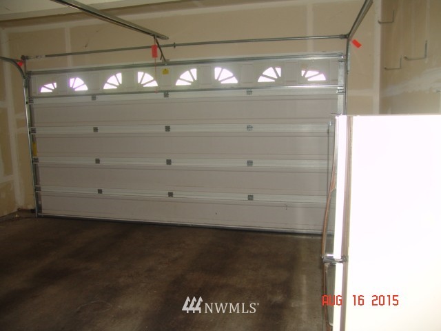 4216 Harris Road Southeast Port Orchard, WA 98366 - Photo 4 of 17 Gallery Image 4