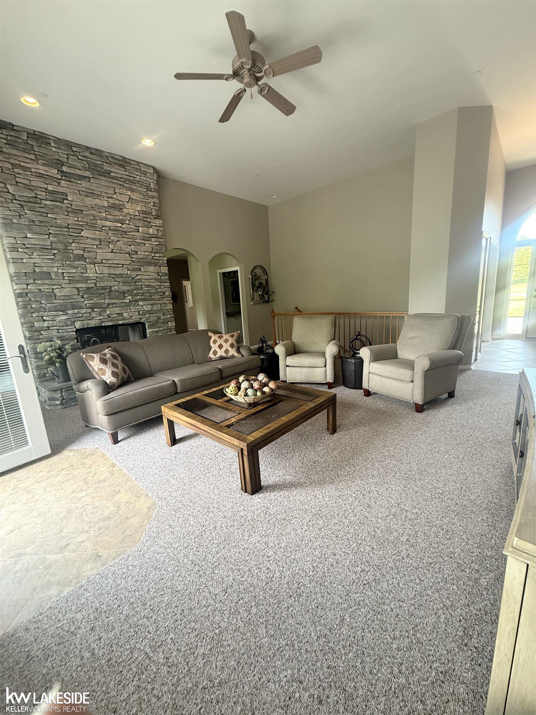 901 Jack Pine Drive Rochester, MI 48306 - Photo 12 of 92