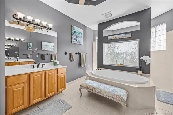 $995,888 | 3178 Southeast Indian Wells Place, Stuart, FL 34997