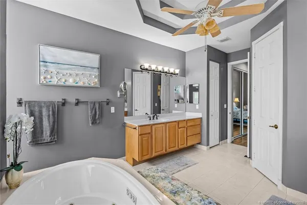 $995,888 | 3178 Southeast Indian Wells Place, Stuart, FL 34997