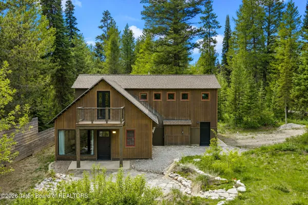$935,000 | 386 Spruce Street, Alpine, WY 83128