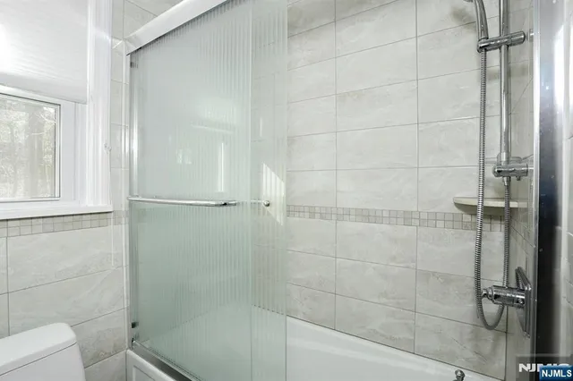 $589,900 | 18 Schirra Drive, Wanaque, NJ 07465