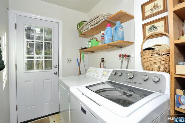 $589,900 | 18 Schirra Drive, Wanaque, NJ 07465